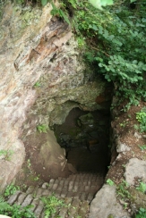 Studánka Rozárka ve Zbečně