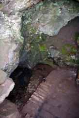 Studánka Rozárka ve Zbečně