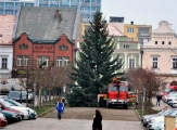 Advent začíná - rozsvícení vánočních stromů